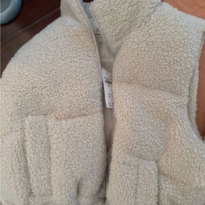 Hollister Cozy Sherpa Vest